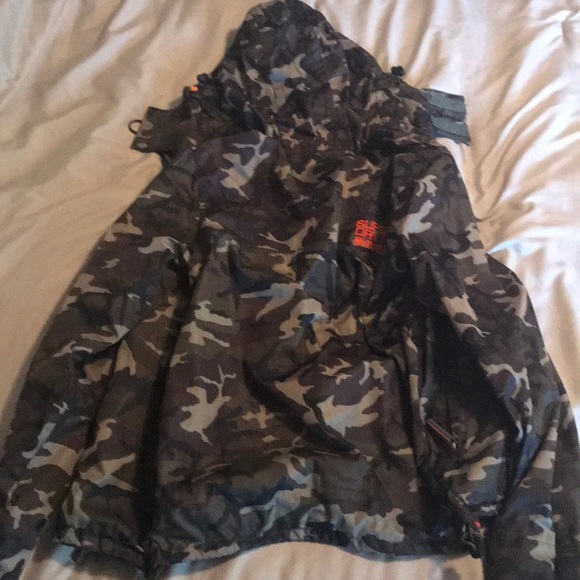 Used Camo Superdry Windbreaker sz Small - Picture 3 of 4